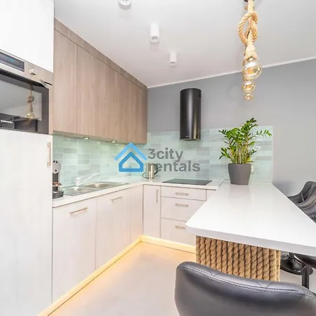 Lejlighed Bright And Blue 3city With Balcony In By Renters