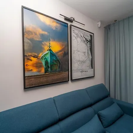 Bright And Blue 3city With Balcony In By Renters Gdynia