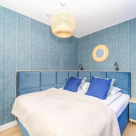 Bright And Blue 3city With Balcony In By Renters Appartamento Gdynia