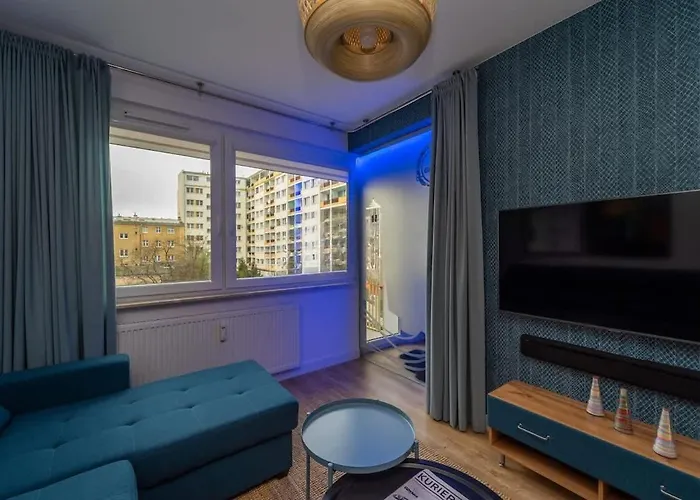Bright And Blue 3city With Balcony In By Renters * Гдыня