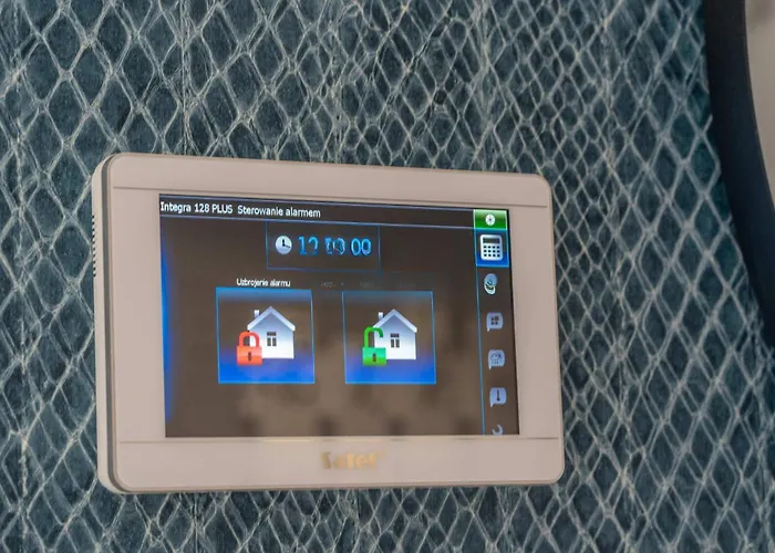 Bright And Blue 3city With Balcony In By Renters Апартаменты